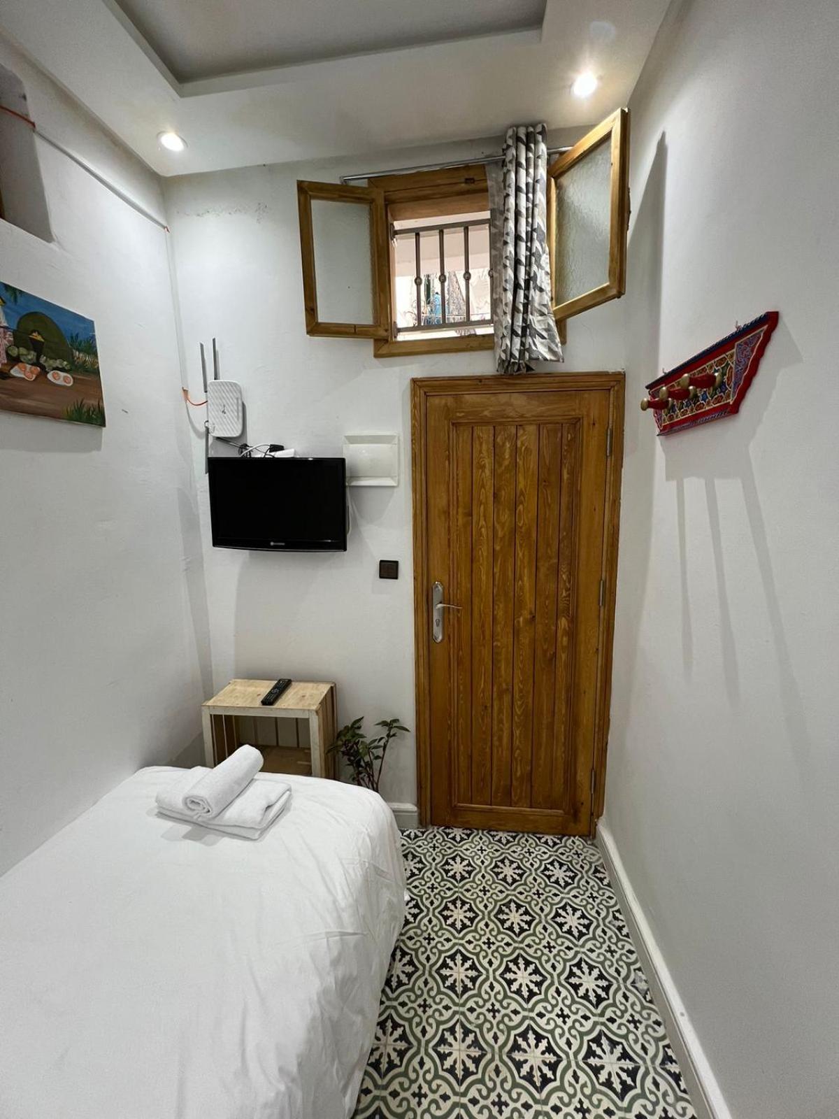 Chambre A La Medina Avec Salle De Bain Prive Tangeri Esterno foto